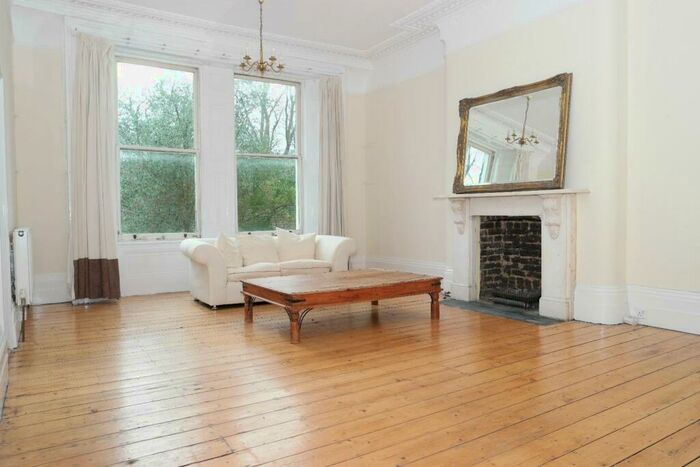 1 Bedroom Flat To Rent In Kidbrooke Park Road, Blackheath, SE3