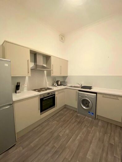 4 Bedroom Flat To Rent In Morrison Street, West End, Edinburgh, EH3