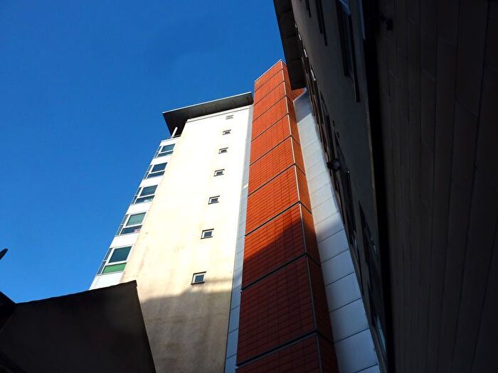 1 Bedroom Flat To Rent In Golate Street, Cardiff City Centre, CF10