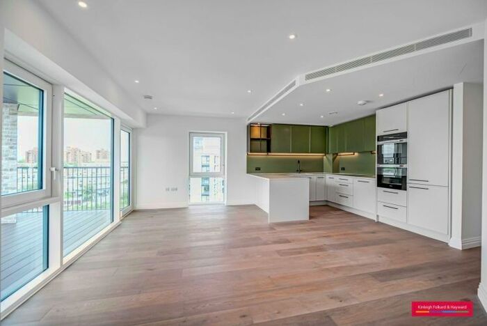 2 Bedroom Flat To Rent In Lockgate Road, London, SW6