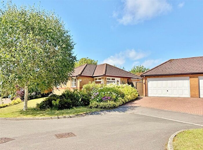 3 Bedroom Bungalow For Sale In Hillside Road, Verwood, Dorset, BH31