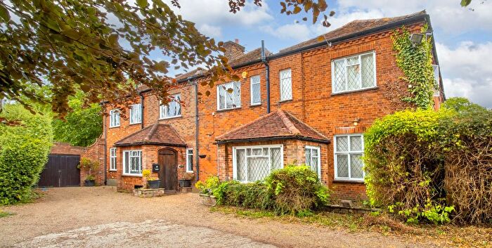 6 Bedroom Detached House For Sale In Barnes House, Barnes Lane, Kings Langley, Hertfordshire, WD4