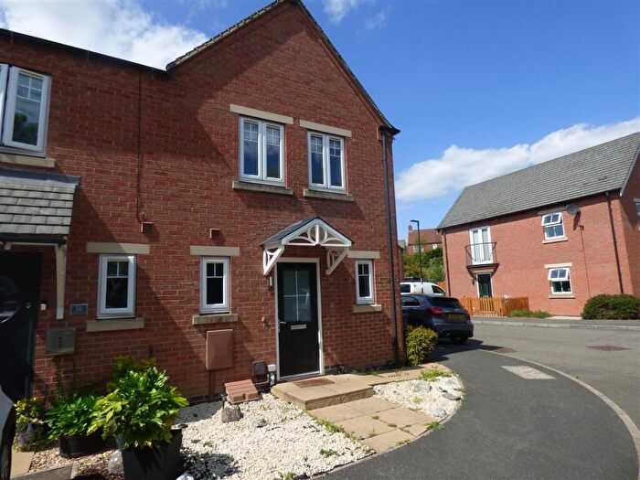 3 Bedroom House To Rent In Merton Close, Church Gresley, Swadlincote, DE11