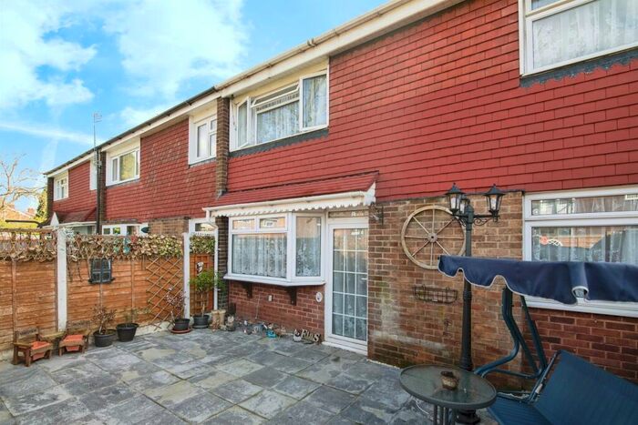 3 Bedroom Terraced House For Sale In Eastfield Road, Tipton, DY4