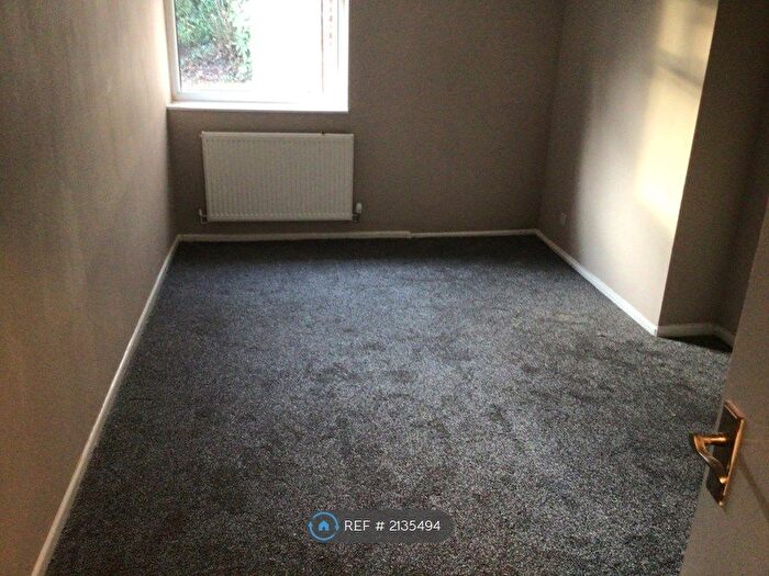 1 Bedroom Flat To Rent In Limefield Court, Salford, M7