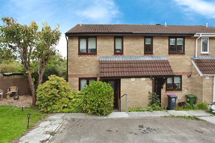 2 Bedroom End Of Terrace House For Sale In Oaklands View, Greenmeadow, Cwmbran, NP44