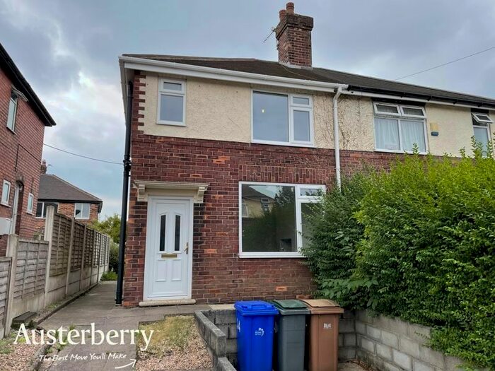3 Bedroom Semi-Detached House To Rent In Oak Place, Meir, Stoke-On-Trent, ST3