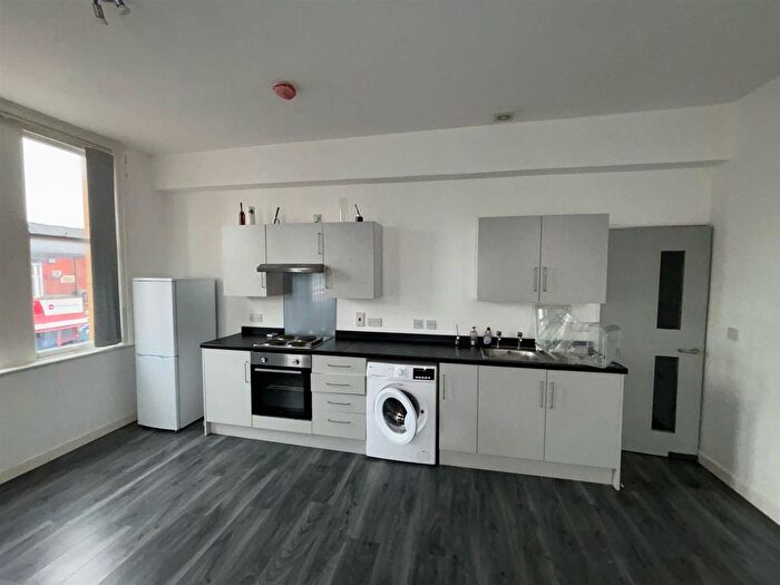 1 Bedroom Flat To Rent In Salisbury Road, Smethwick, B66