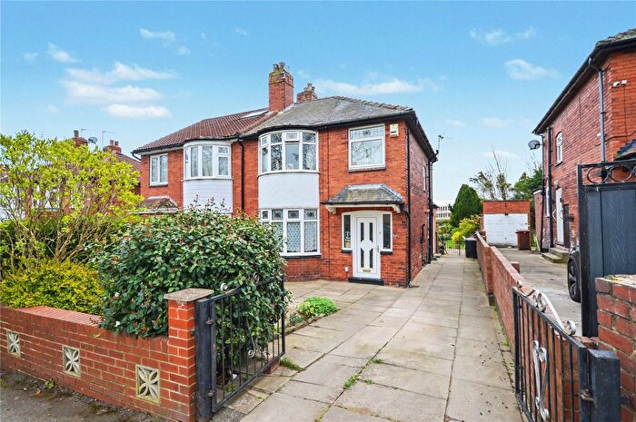 3 Bedroom Semi Detached House For Sale In Ring Road, Middleton, Leeds, West Yorkshire, LS10