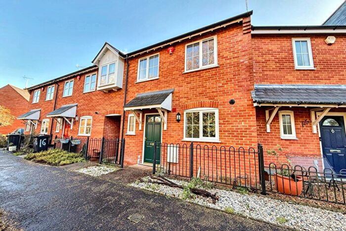 3 Bedroom Terraced House For Sale In Fordingbridge, SP6