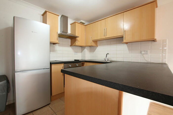 1 Bedroom Terraced House For Sale In Colnbrook, SL3
