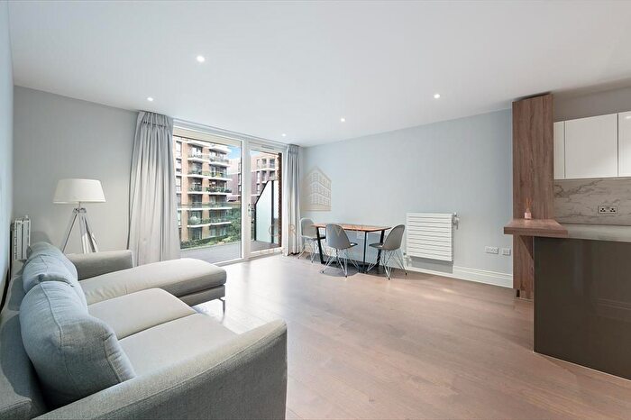 2 Bedroom Flat To Rent In Queenshurst Square, Kingston Upon Thames, KT2