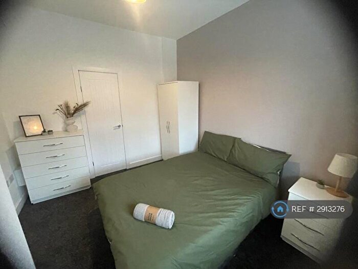 4 Bedroom Semi-Detached House To Rent In Princes St, Mansfield, NG18