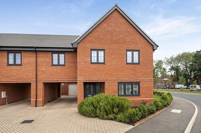 4 Bedroom Semi-Detached House For Sale In Mallard Way, Attleborough, NR17