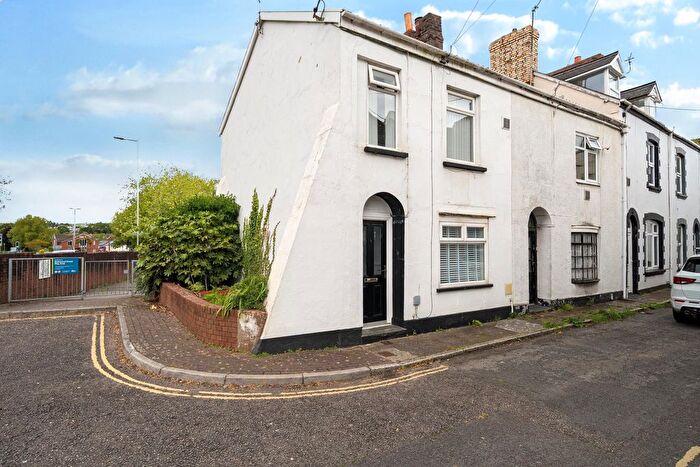 2 Bedroom End Terrace House For Sale In Lower Gaydon Street, Barnstaple, Devon, EX32