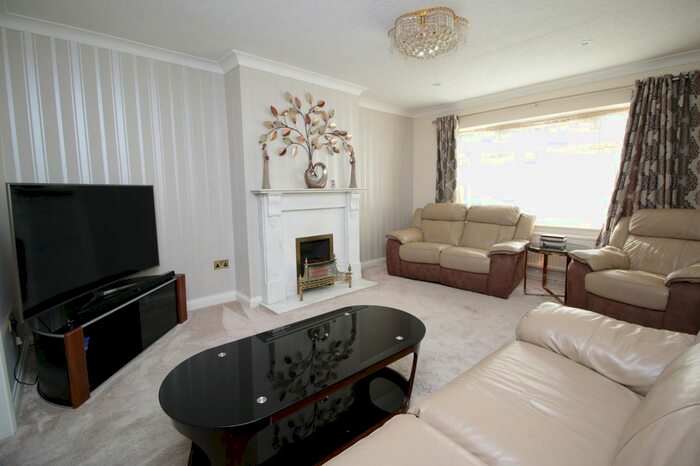 4 Bedroom Detached House To Rent In St. Marys Avenue Central, Southall, Greater London, UB2