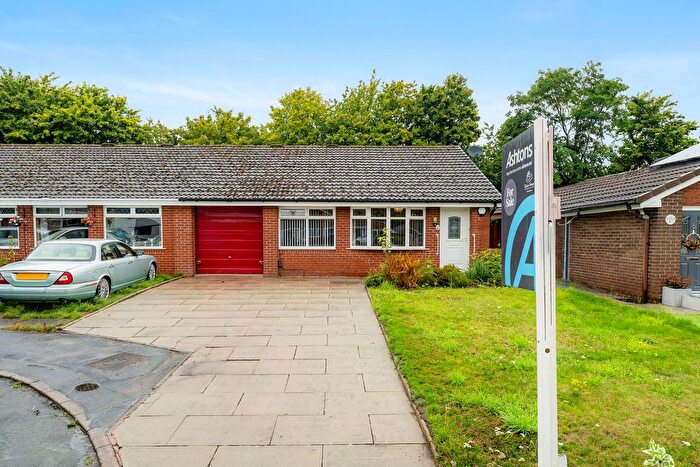 2 Bedroom Semi-Detached Bungalow For Sale In Douglas Close, Widnes, WA8
