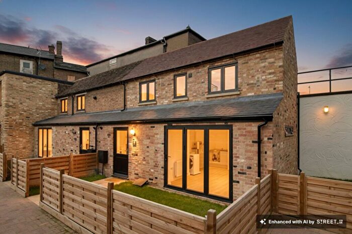 1 Bedroom Semi-Detached House For Sale In New Street, St. Neots, PE19