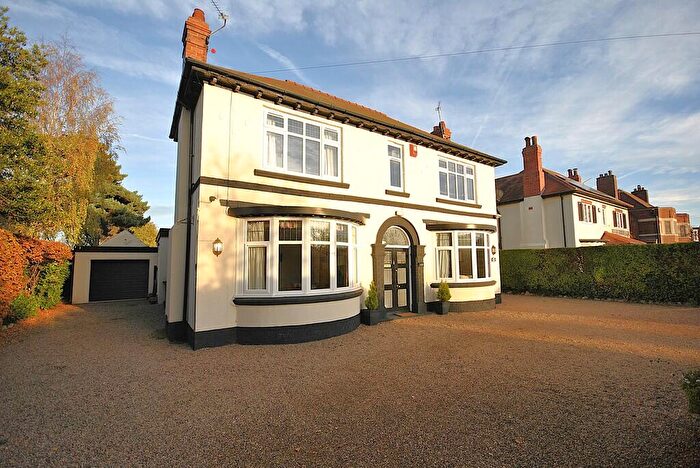 4 Bedroom Detached House For Sale In Bawtry Road, Bessacarr, Doncaster, DN4