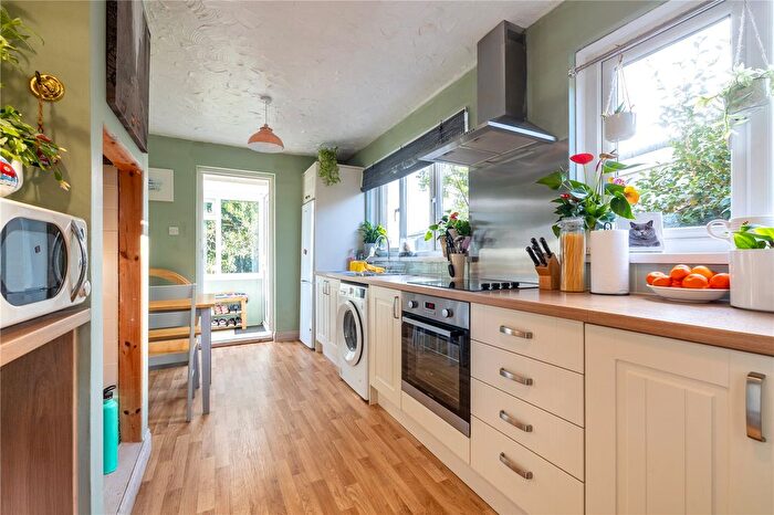 2 Bedroom Bungalow For Sale In Tennacott Heights, Bideford, EX39