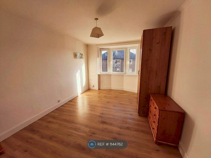 2 Bedroom Flat To Rent In Carrick Knowe Road, Edinburgh, EH12