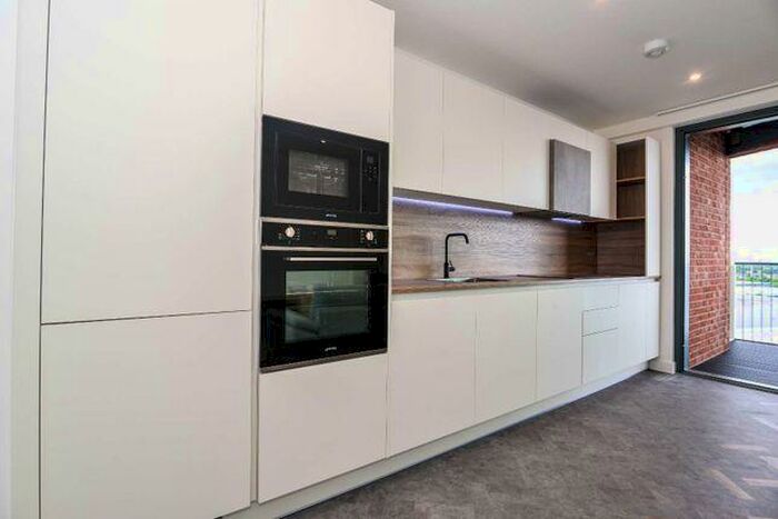 Studio To Rent In Makers Yard, E3 - Photo 3