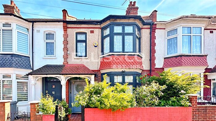 4 Bedroom Terraced House For Sale In Clayton Avenue, Wembley, HA0