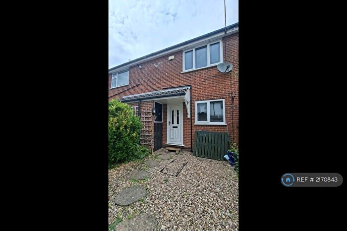 2 Bedroom Terraced House To Rent In Rectory Court, Nottingham, NG2