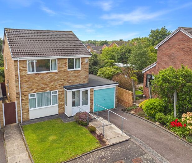 3 Bedroom Detached House For Sale In Norton Close, Tamworth, B79