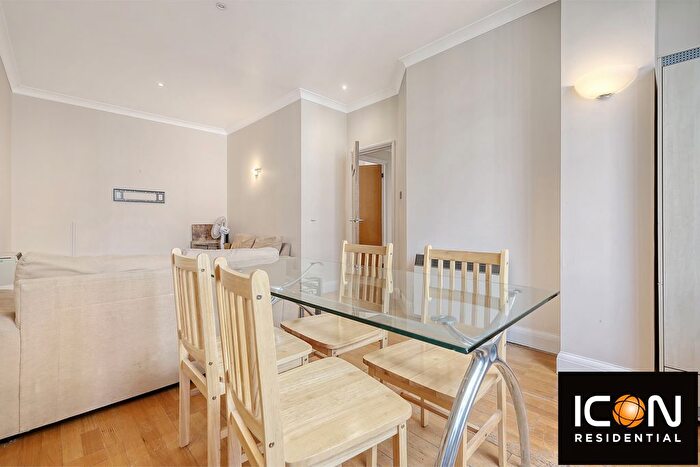 2 Bedroom Flat To Rent In Chicheley Street, County Hall, Waterloo, London, SE1