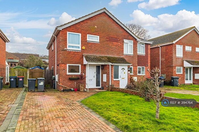 2 Bedroom Semi-Detached House To Rent In Field Avenue, Canterbury, CT1