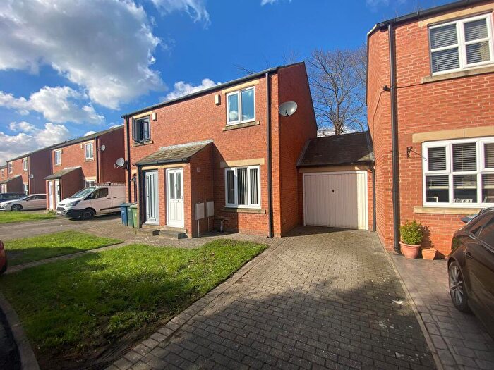 2 Bedroom Semi Detached House To Rent In The Copse, Blaydon-on-Tyne, NE21