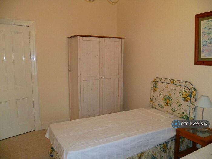 2 Bedroom Flat To Rent In Clifford Street, Glasgow, G51