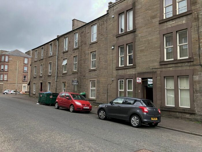 1 Bedroom Flat To Rent In Cleghorn Street, Dundee, DD2