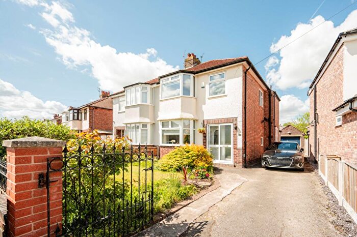 3 Bedroom Semi-Detached House For Sale In Highfield Road, Ormskirk, L39