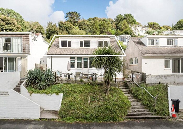 2 Bedroom Apartment For Sale In Millendreath, Looe, Cornwall, PL13