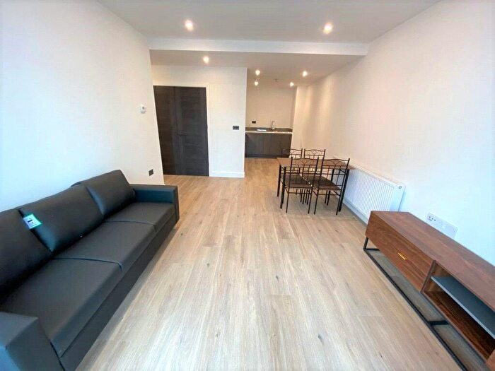 2 Bedroom Apartment To Rent In Snow Hill Wharf, Shadwell Street, Birmingham, B4
