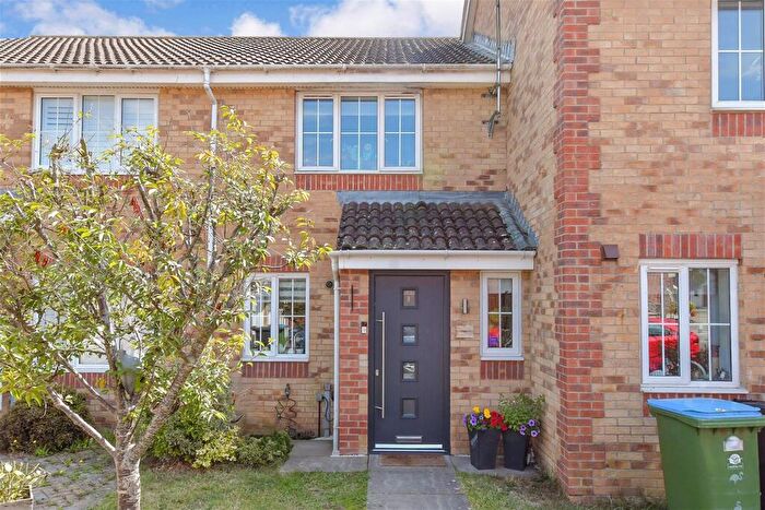 2 Bedroom Terraced House For Sale In Linnet Close, Littlehampton, West Sussex, BN17