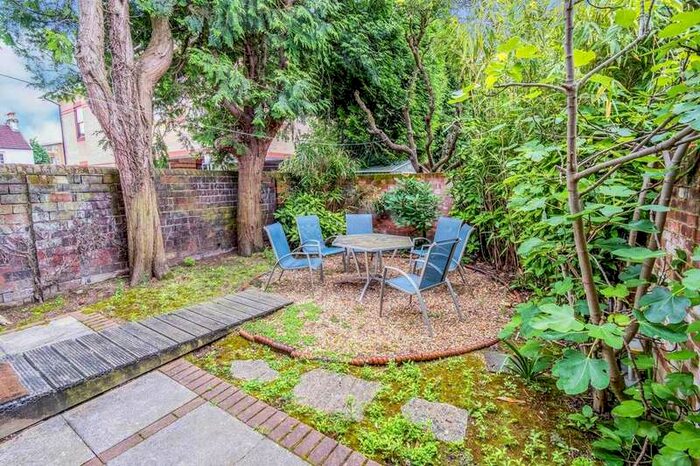 5 Bedroom Semi-Detached House To Rent In Methuen Street, Southampton, SO14