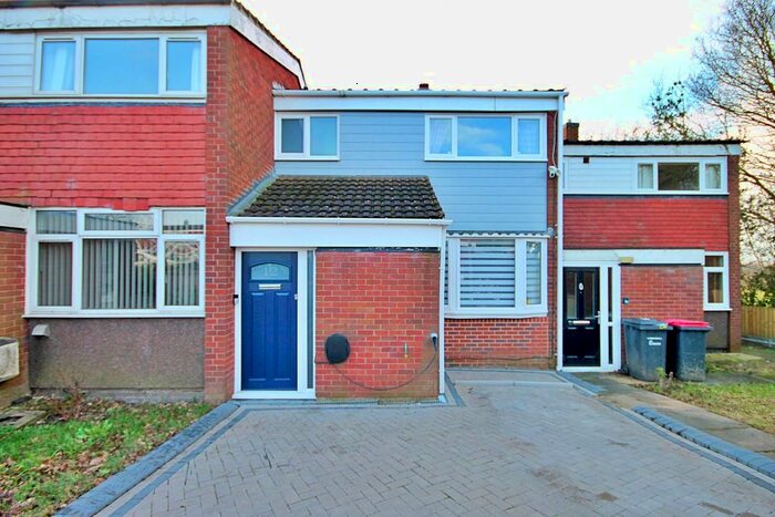3 Bedroom Terraced House For Sale In Milner Drive, Shuttington, Tamworth, B79