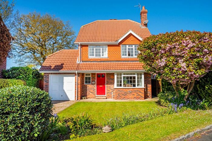 4 Bedroom Detached House For Sale In Newlands Road, Bishopthorpe, York, YO23