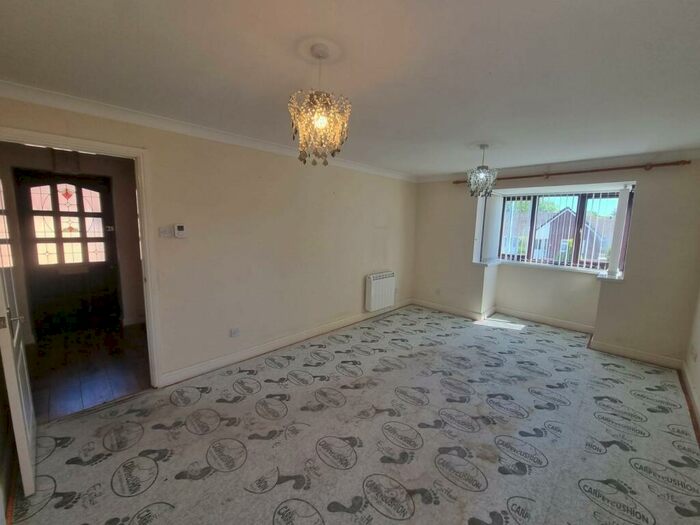 3 Bedroom Detached Bungalow To Rent In Delfryn, Capel Hendre, Ammanford