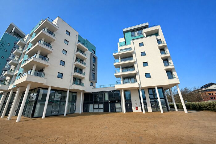 2 Bedroom Flat To Rent In Sapphire Court, Southampton, SO14