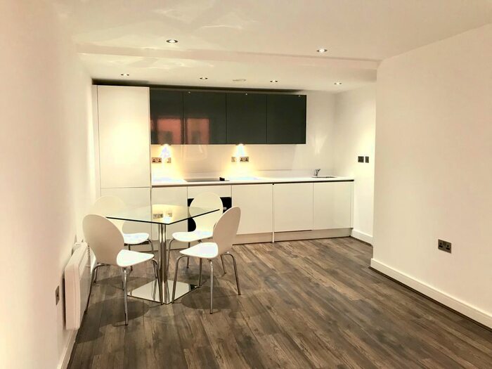 2 Bedroom Flat To Rent In Madison House, Wrentham Street, Birmingham, B5