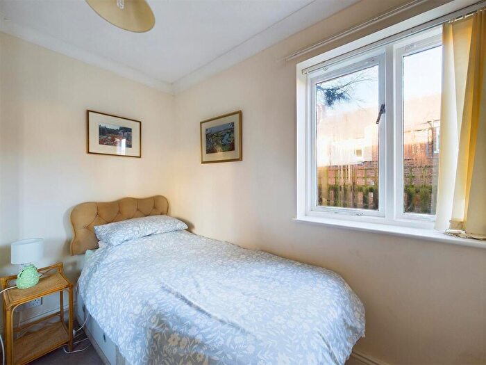 2 Bedroom Apartment For Sale In Village Court, Whitley Bay, NE26