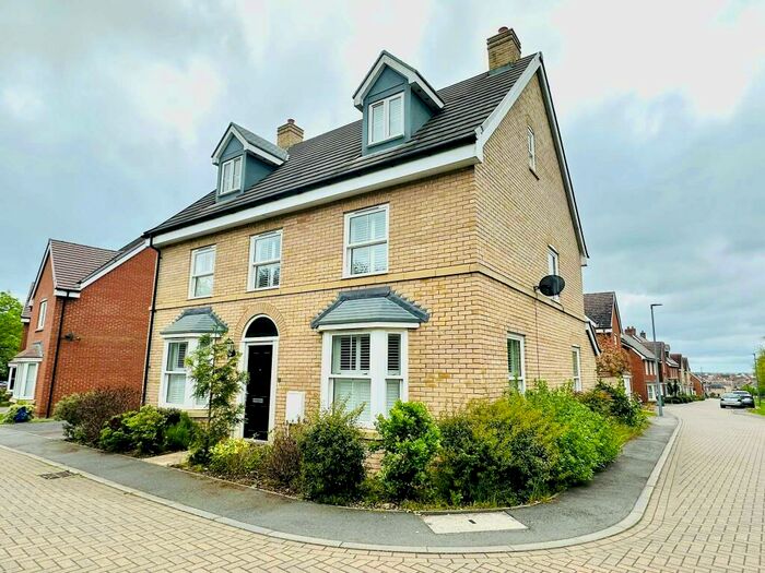 5 Bedroom House To Rent In Newton Leys, MK3