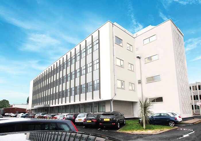 1 Bedroom Apartment To Rent In High Street, Kingswinford, DY6