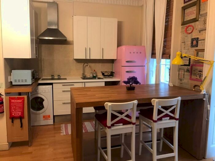 Studio To Rent In Craven Street, Charing Cross, London, WC2N