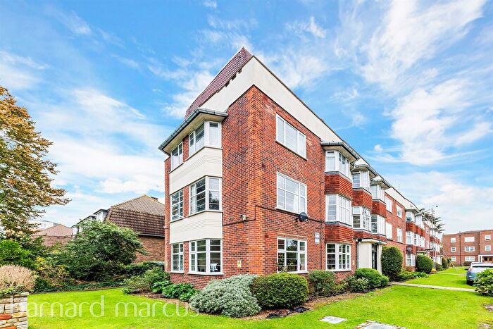 2 Bedroom Flat To Rent In London Road, North Cheam, Sutton, SM3