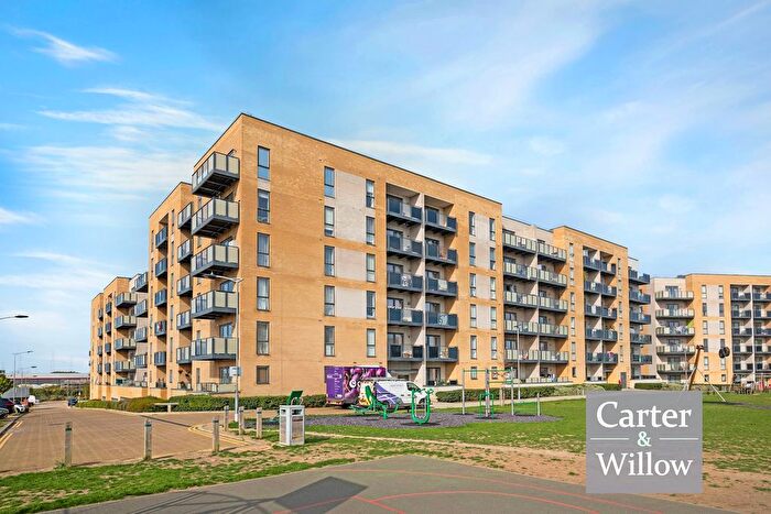 2 Bedroom Flat For Sale In Breacher House, Handley Page Road, Barking, IG11